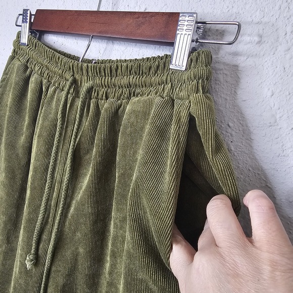 Urban Renewal Pants Size S Green Corduroy Sweatpants Elastic Drawstring Waist - Picture 6 of 12